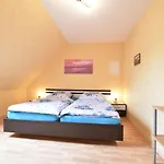 Near Castle Bothmer Apartment Klutz