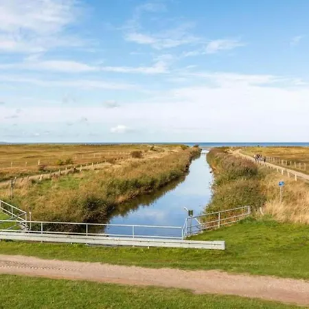 Near Castle Bothmer Apartment